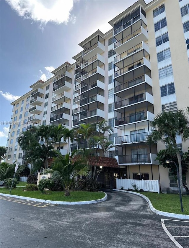 4164 Inverrary Dr Unit 406, Lauderhill, FL 33319 - photo 1