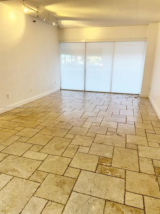 20505 E Country Club Dr Unit 135, Aventura, FL 33180 - photo 3