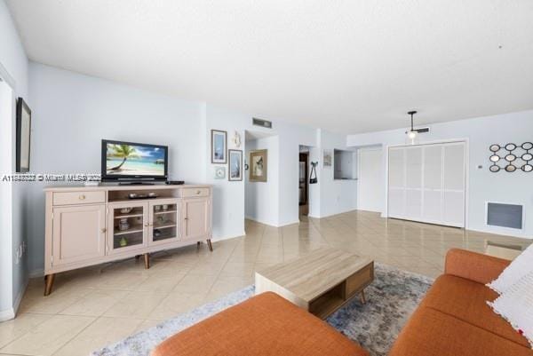 3850 Washington St Unit 910, Hollywood, FL 33021 - photo 6