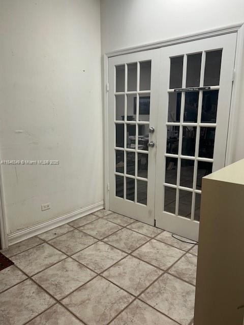 5601 Collins Ave, Miami Beach, FL 33140 - photo 9