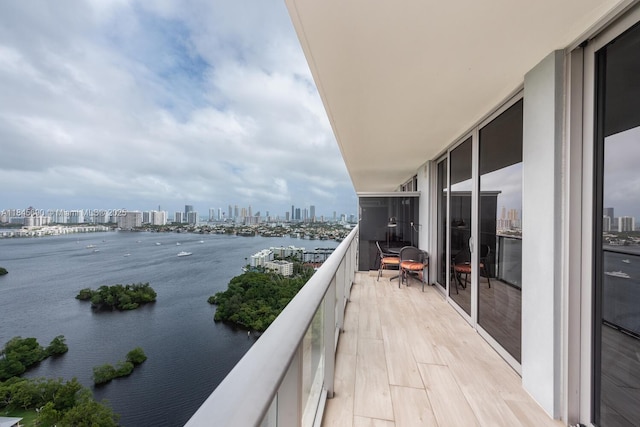 16385 Biscayne Blvd Unit 2904, North Miami Beach, FL 33160 - photo 1