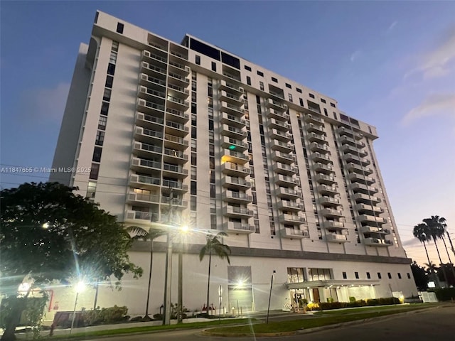 13499 Biscayne Blvd Unit 407, North Miami, FL 33181 - photo 2