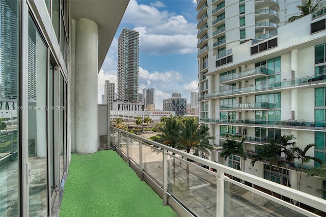 90 SW 3rd St Unit Th506, Miami, FL 33130 - photo 29