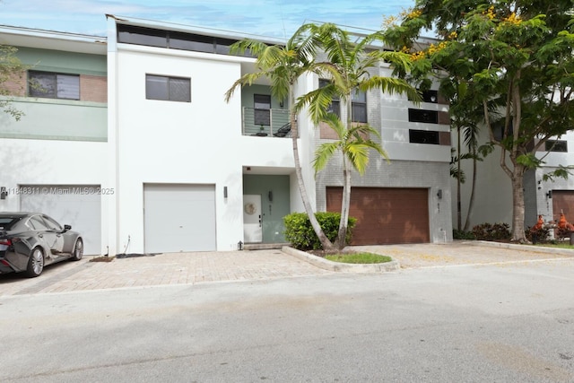 891 NW 45th Ter, Plantation, FL 33317 - photo 1