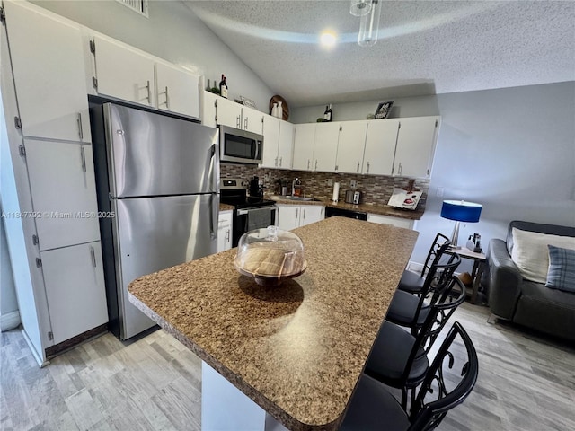 11512 SW 6th St, Sweetwater, FL 33174 - photo 6