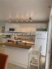 1231 Pennsylvania Ave Unit 2, Miami Beach, FL 33139 - photo 3