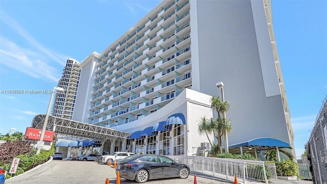 19201 Collins Ave Unit 1119, Sunny Isles Beach, FL 33160 - photo 3