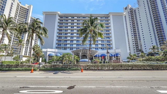 19201 Collins Ave Unit 1119, Sunny Isles Beach, FL 33160 - photo 4