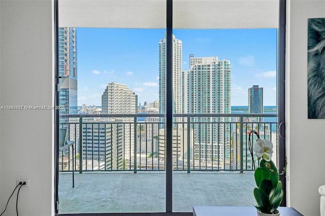 999 SW 1st Ave Unit 2717, Miami, FL 33130 - photo 14