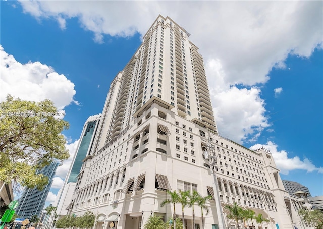 999 SW 1st Ave Unit 2717, Miami, FL 33130 - photo 25