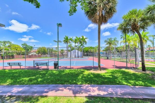 6326 NW 170th Ter, Hialeah, FL 33015 - photo 29