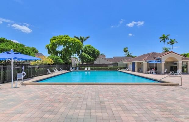 6326 NW 170th Ter, Hialeah, FL 33015 - photo 32