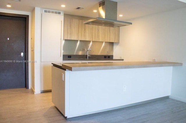 1000 Brickell Plz Unit 1906, Miami, FL 33131 - photo 2