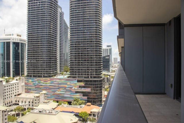 1000 Brickell Plz Unit 1906, Miami, FL 33131 - photo 11