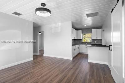 8477 SE Begonia Way, Hobe Sound, FL 33455 - photo 2