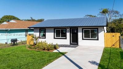 8477 SE Begonia Way, Hobe Sound, FL 33455 - photo 22