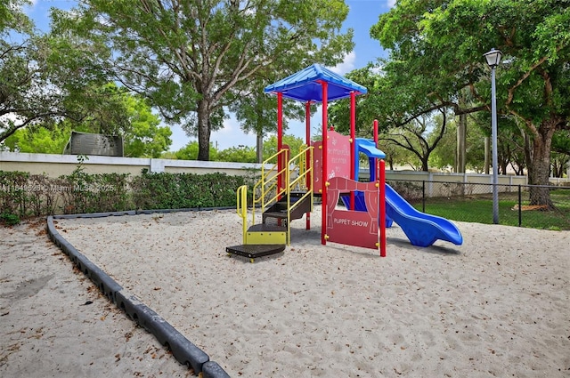 4824 SW 32nd Ter, Dania Beach, FL 33312 - photo 37