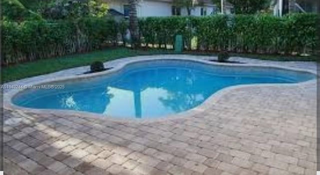 1946 Harbor View Cir, Weston, FL 33327 - photo 3