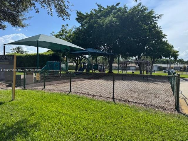 1700 NW 111th Ave, Pembroke Pines, FL 33026 - photo 52