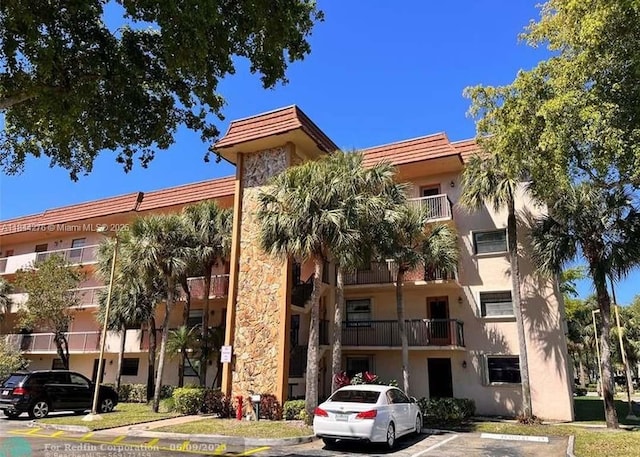 4940 E Sabal Palm Blvd Unit 205, Tamarac, FL 33319 - photo 1