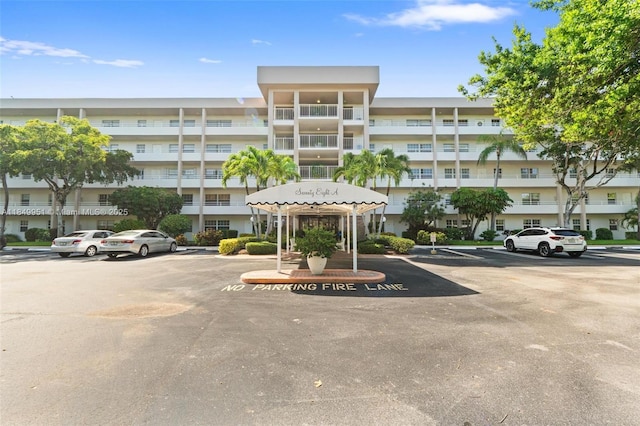 3970 Oaks Clubhouse Dr Unit 104, Pompano Beach, FL 33069 - photo 1