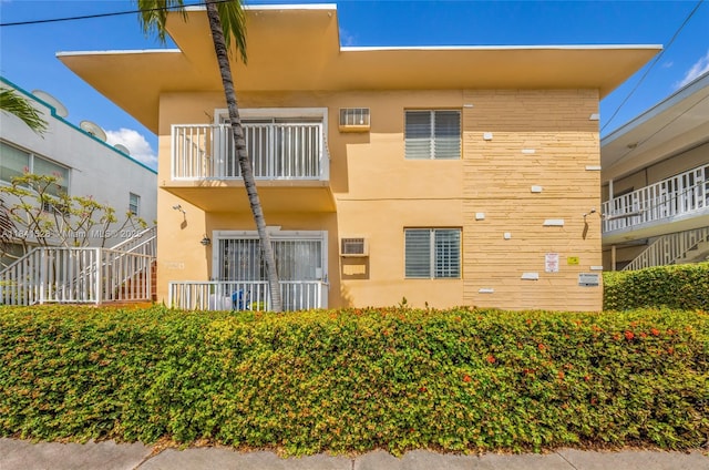 7720 Harding Ave Unit 3, Miami Beach, FL 33141 - photo 1