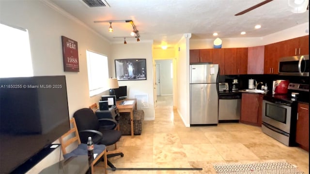1856 NE 46th St Unit F8, Fort Lauderdale, FL 33308 - photo 1