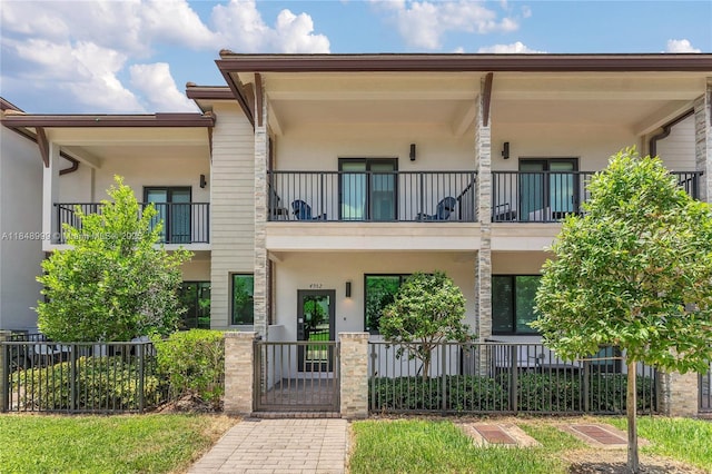 4952 NW 83rd Path, Doral, FL 33166 - photo 1
