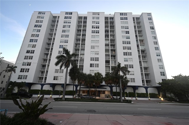 6450 Collins Ave Unit 1103, Miami Beach, FL 33141 - photo 30