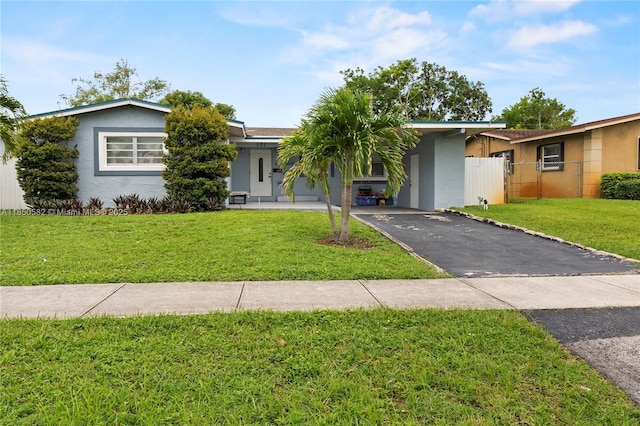 121 SW 28th Ter, Fort Lauderdale, FL 33312 - photo 1