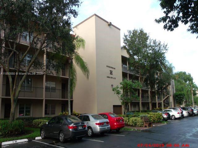 12850 SW 4th Ct Unit 402I, Pembroke Pines, FL 33027 - photo 1