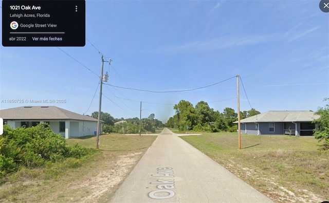 1021 Oak Ave, Lehigh Acres, FL 33972 - photo 3