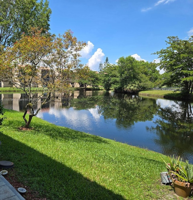 302 Lakeview Dr Unit 102, Weston, FL 33326 - photo 1