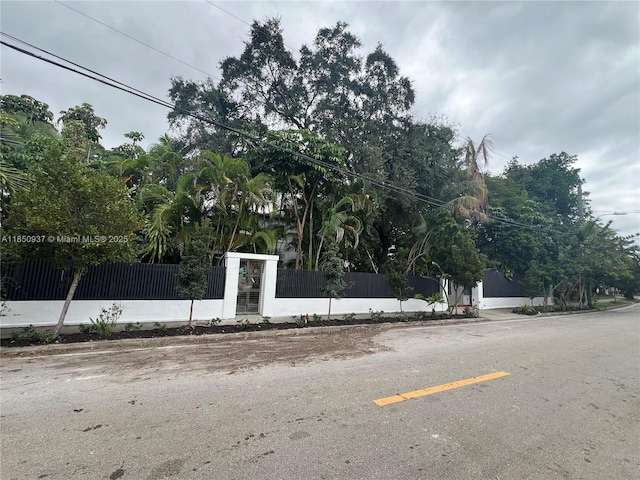 435 NE 77th St Rd, Miami, FL 33138 - photo 34