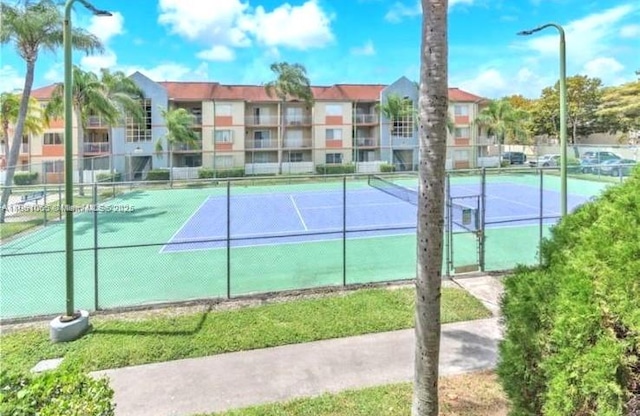 18850 NW 57th Ave Unit 306, Hialeah, FL 33015 - photo 17