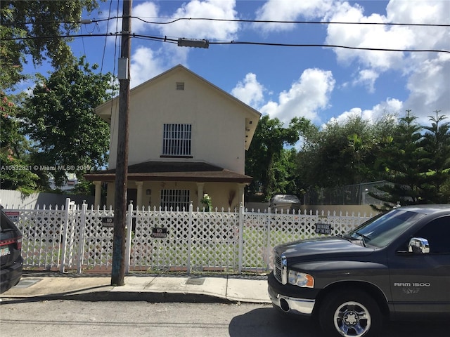 view of front of property