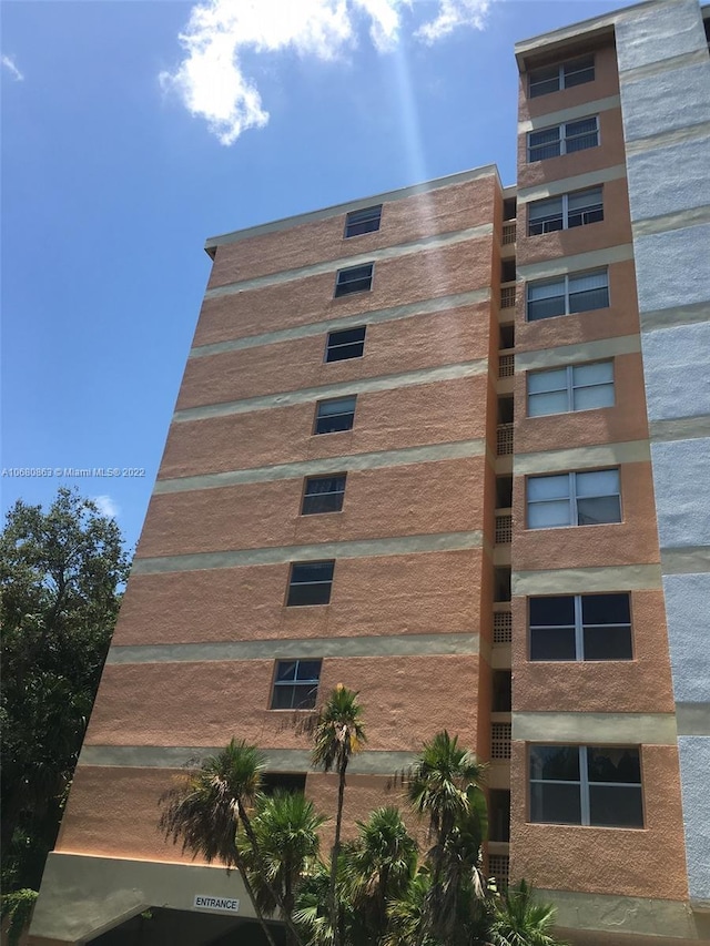 3301 Spanish Moss Ter Unit 906, Lauderhill, FL 33319 - photo 3