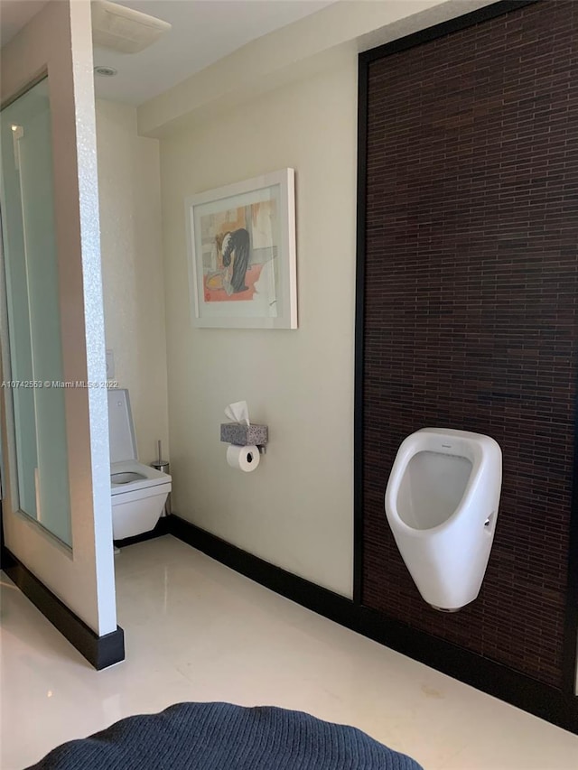 bathroom featuring toilet