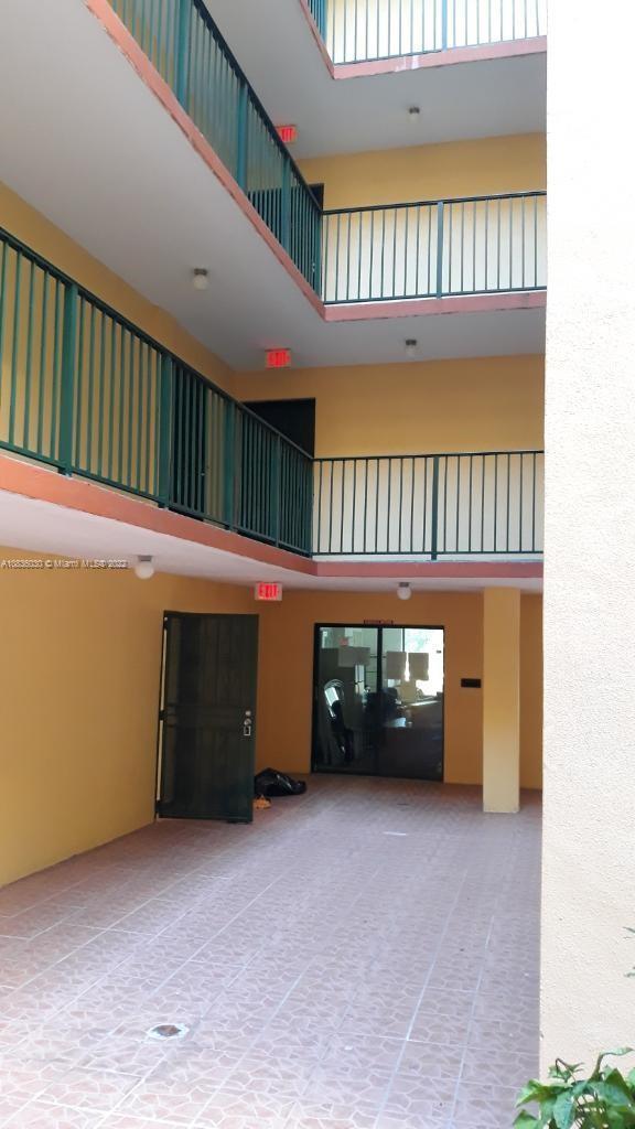 546 SW 1st St Unit 209, Miami, FL 33130 - photo 8