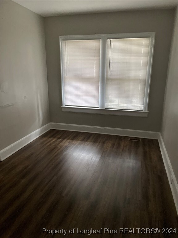 410 E Montgomery St, Henderson, NC 27536 - photo 15