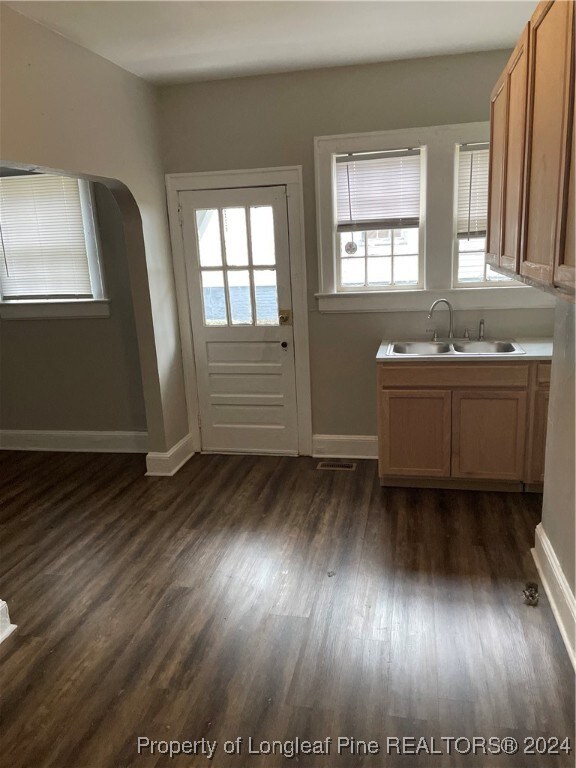 410 E Montgomery St, Henderson, NC 27536 - photo 17