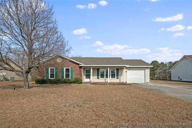 216 Northwoods Dr, Raeford, NC 28376 - photo 1