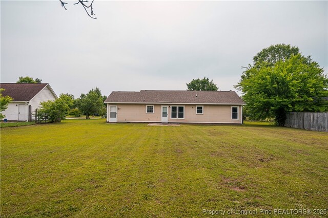 216 Northwoods Dr, Raeford, NC 28376 - photo 3