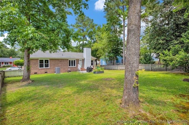 4327 Falls Dr, Hope Mills, NC 28348 - fenced backyard featuring a patio