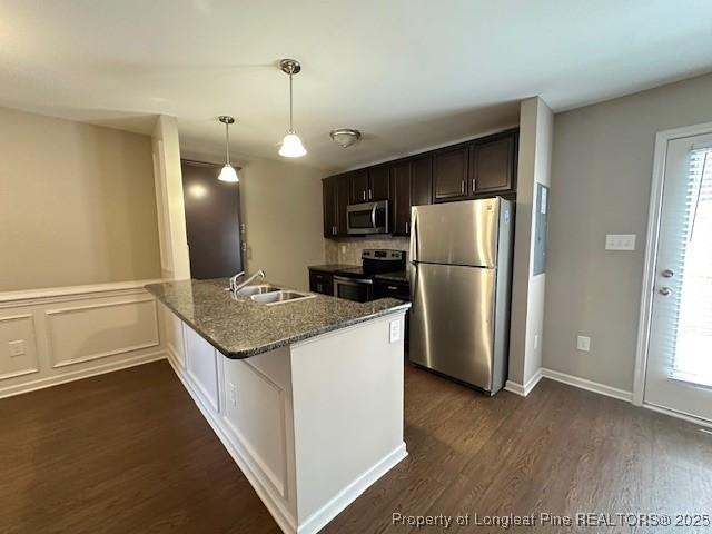 2626 Gardner Park Dr, Fayetteville, NC 28304 - photo 8