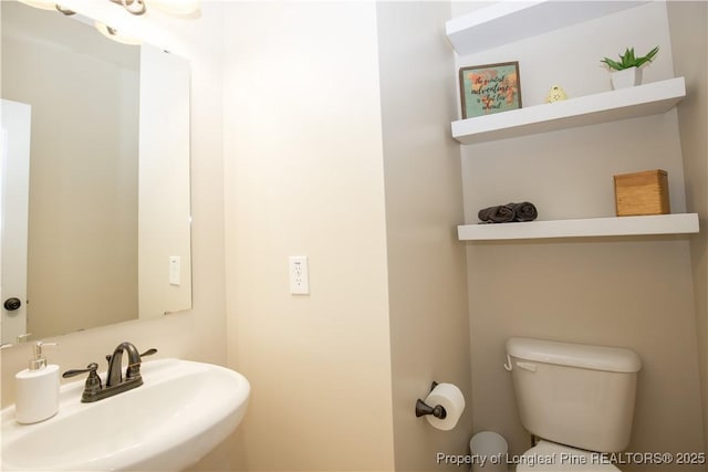 340 Lockwood Dr, Cameron, NC 28326 - photo 5