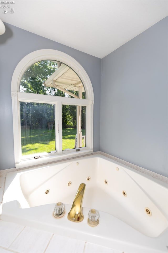 bathroom with a bathtub