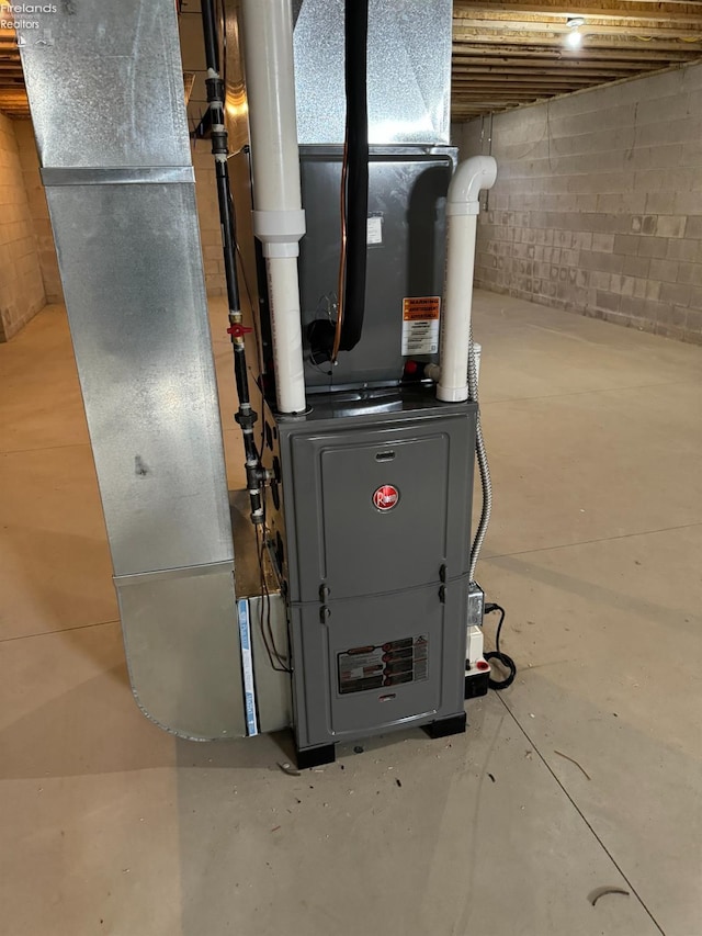 10 Eagle View Dr, Monroeville, OH 44847 - utilities with heating unit
