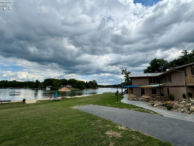 view of yard with a water view