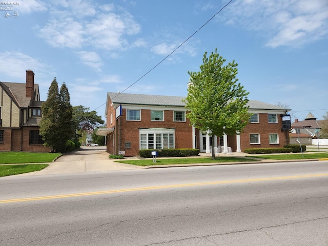 view of colonial inspired home